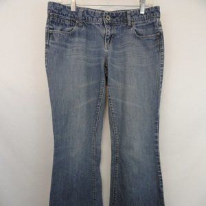 American Eagle blue jeans. Flare leg, womens size 8. (A2)
